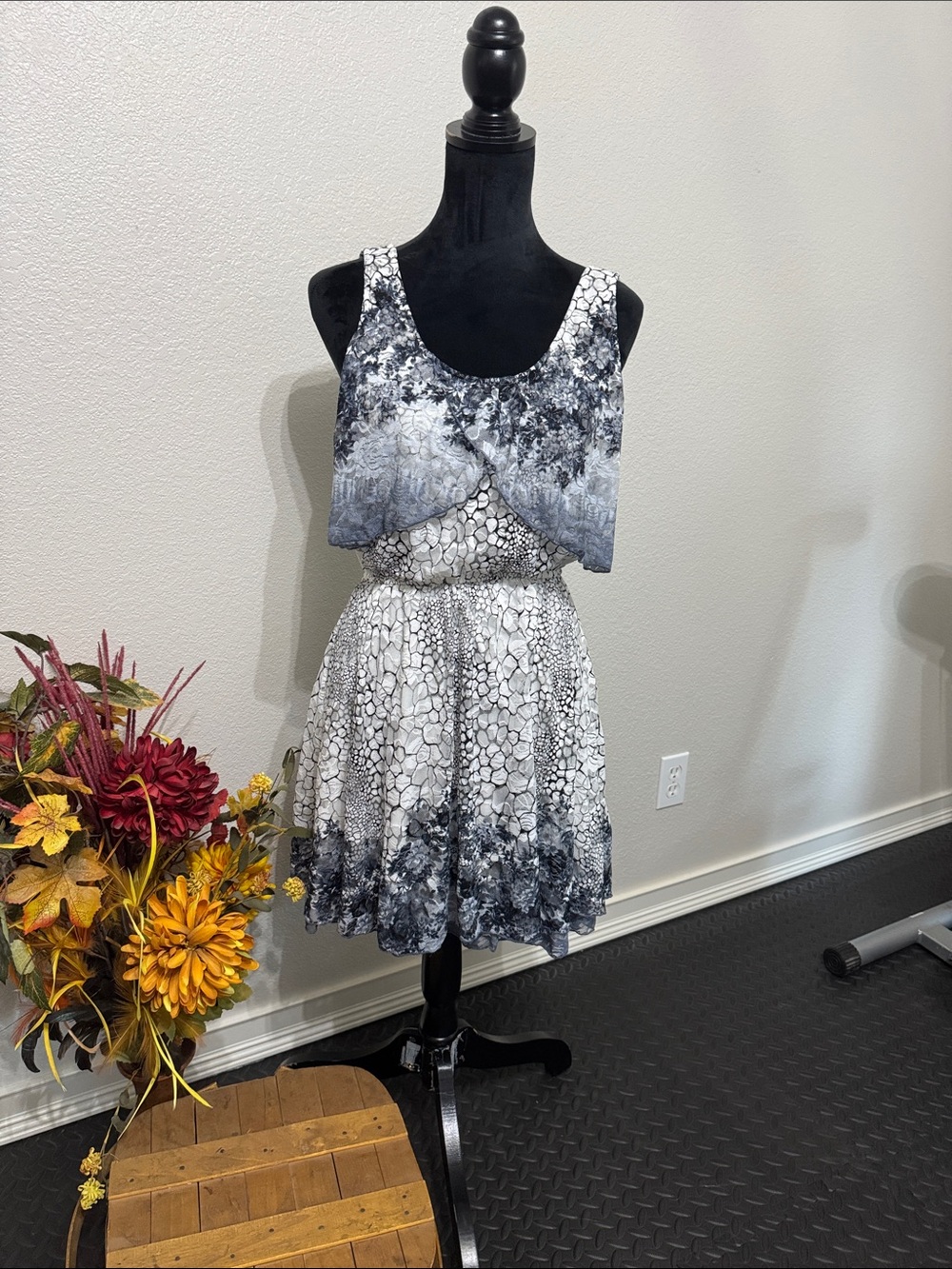 Sleeveless Dark Blue & White Floral Layered Fit-and-Flare Dress